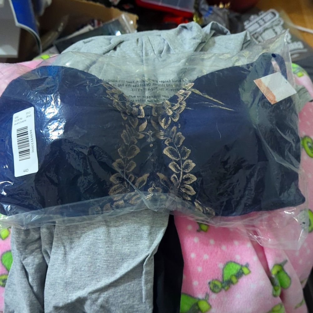 Cacique Nwt Lightly Lined Full Coverage No Wire B… - image 1